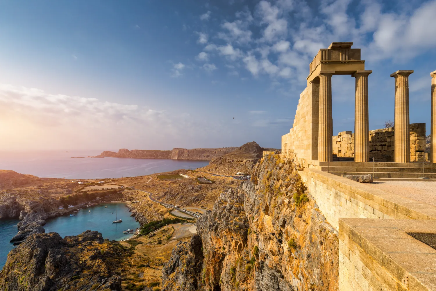 Les ruines de l'acropole de Lindos à Rhodes