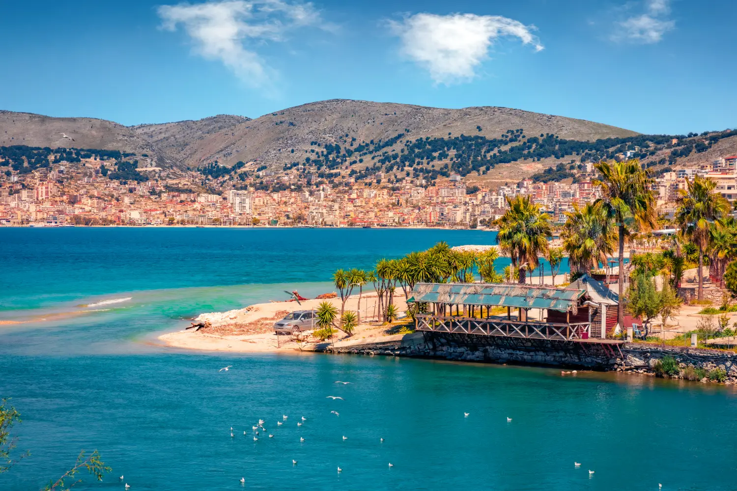 Saranda Port En Albanie image